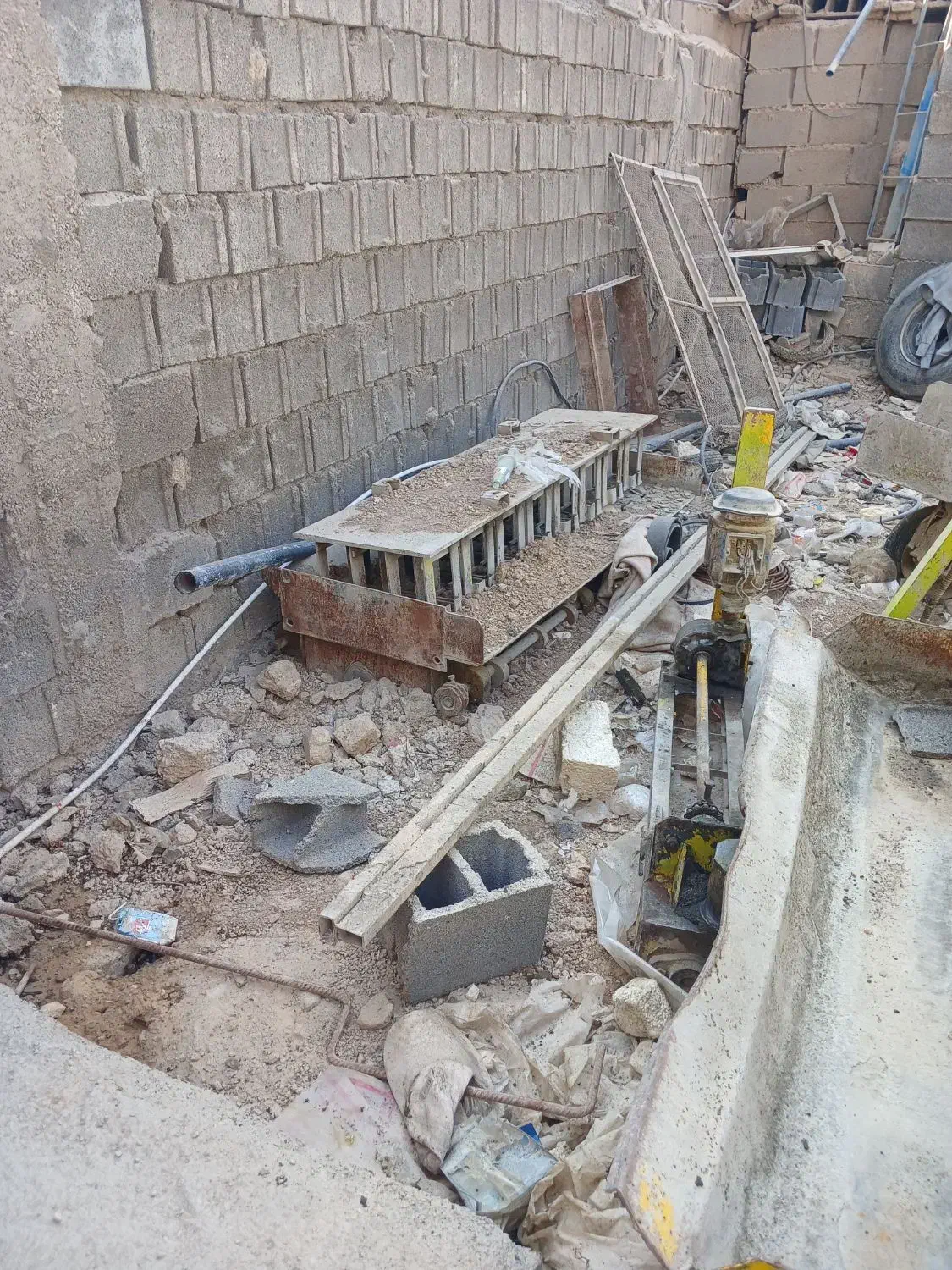 دستگاه بلوک زنی|مصالح و تجهیزات ساختمان|مرودشت, ده بید|دیوار