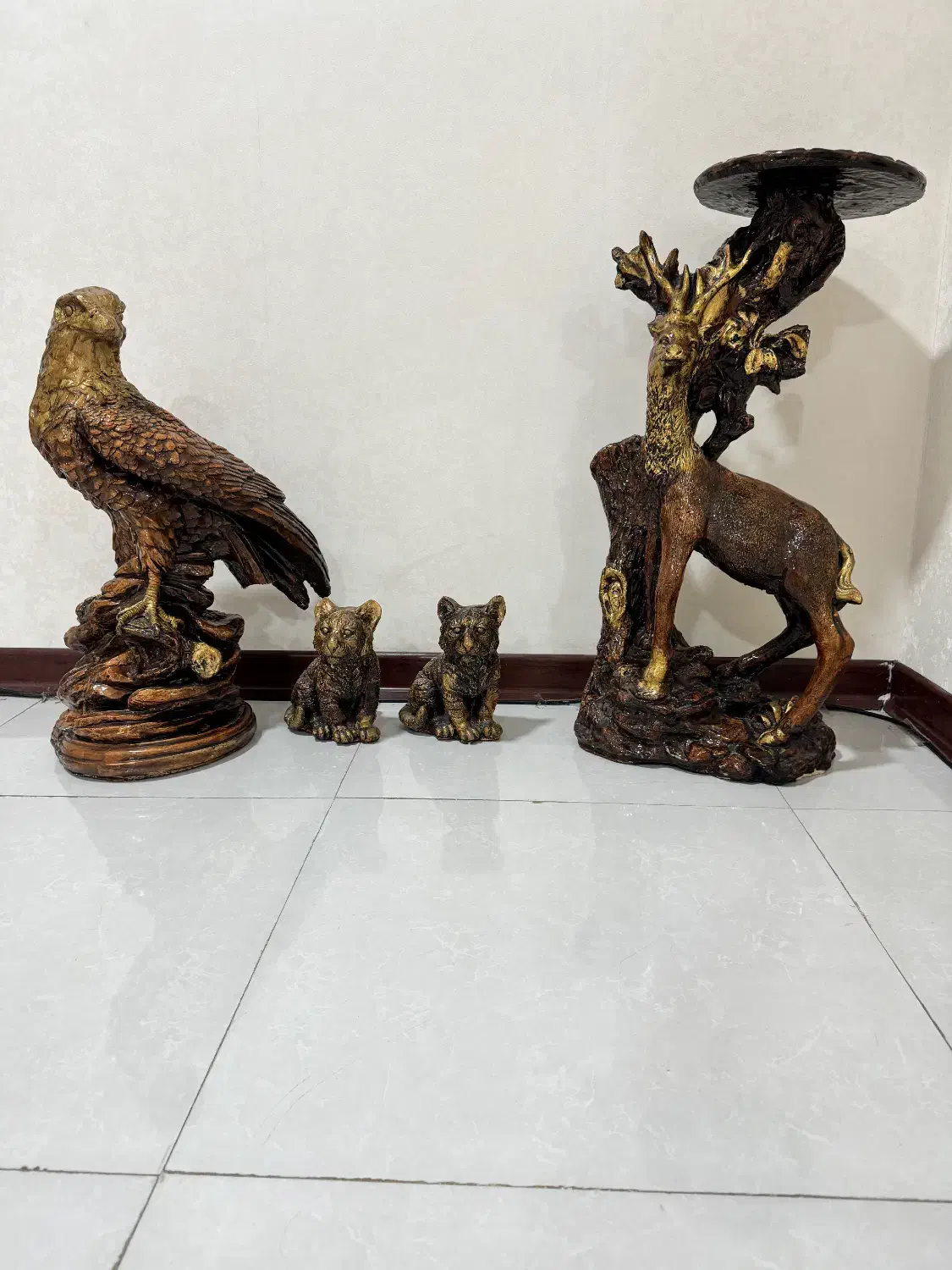 مجسمه عقاب|مجسمه، تندیس، ماکت|اهواز, فرهنگ شهر|دیوار