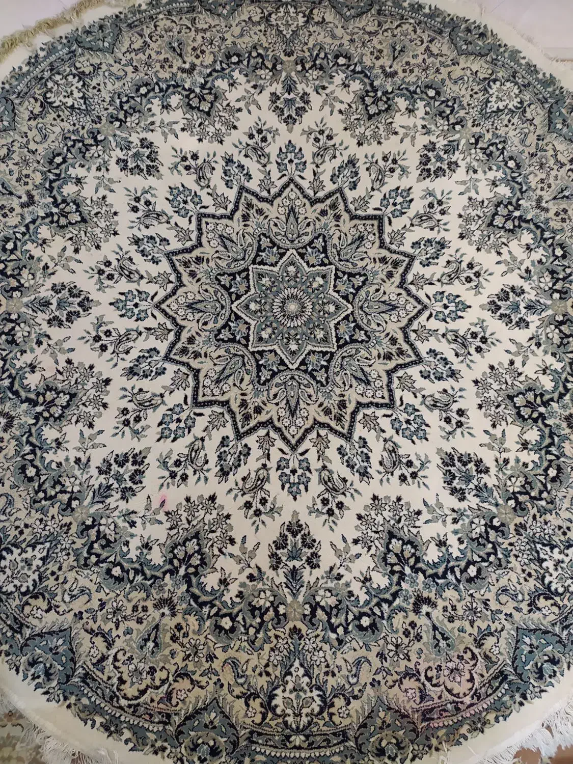 فرش ماشینی گرد|فرش|تهران, نیروی هوایی (پیروزی)|دیوار