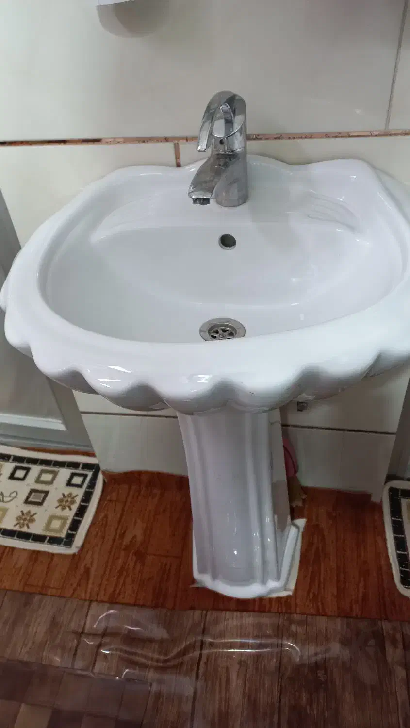 روشویی کاملآ سالم|لوازم سرویس بهداشتی|محلات, |دیوار