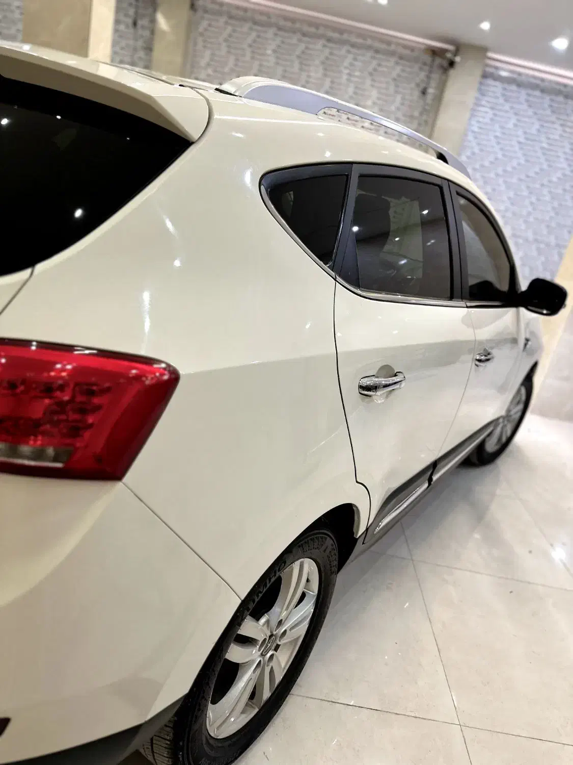 جک s5 مدل ۹۵ در حد رنگ فابریک|خودرو سواری و وانت|شیراز, پشم شیشه|دیوار