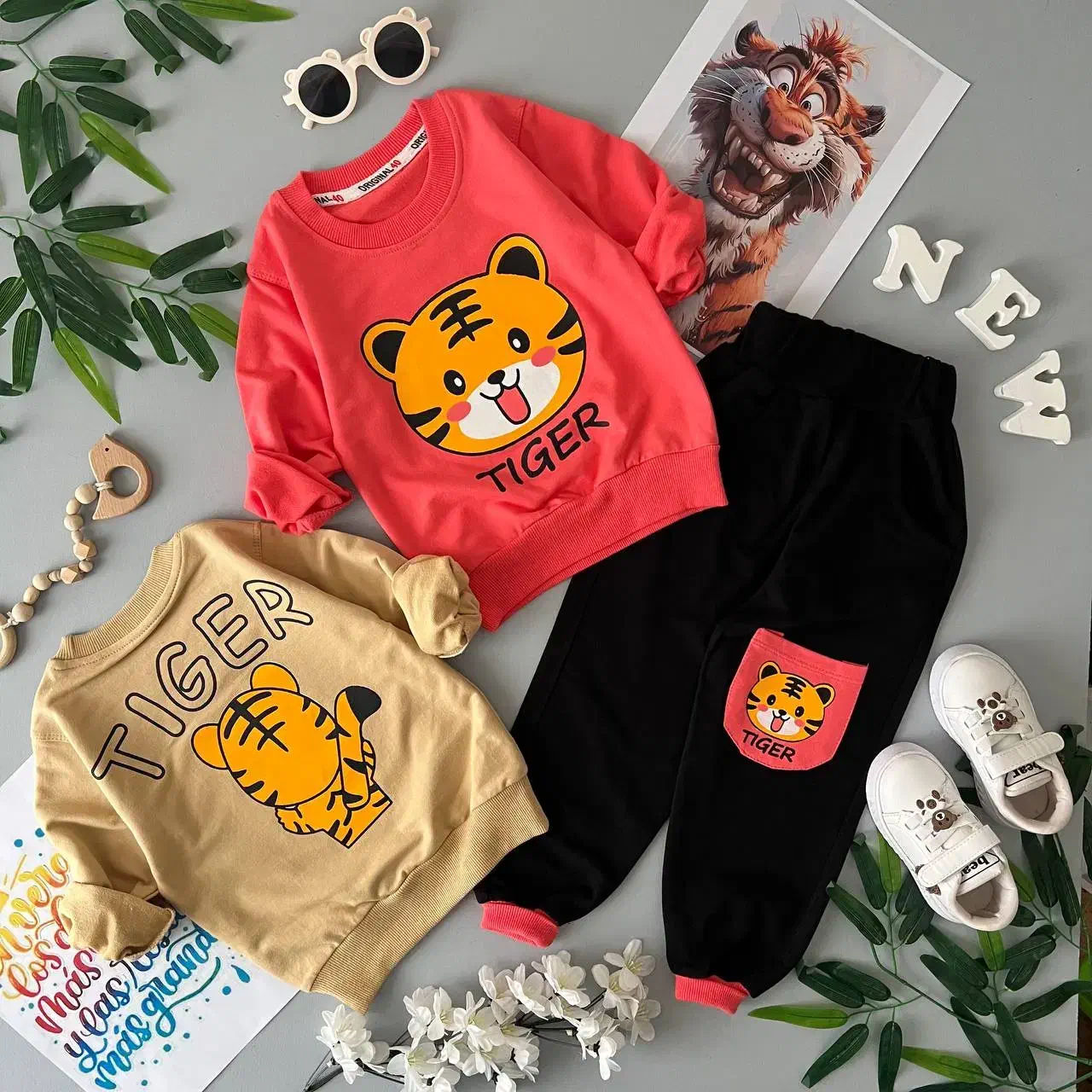 پوشاک|لباس|کهن آباد, |دیوار