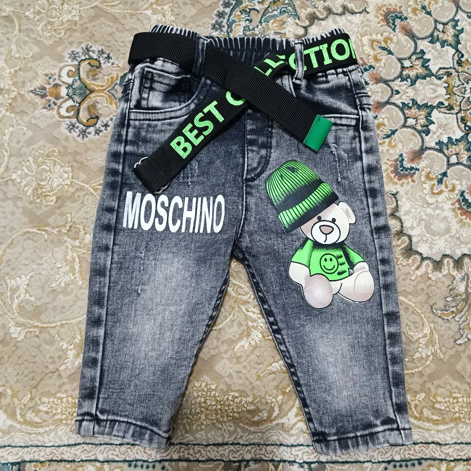 لباس و وسایل بچه کالاسکه|اسباب و اثاث بچه|تویسرکان, |دیوار