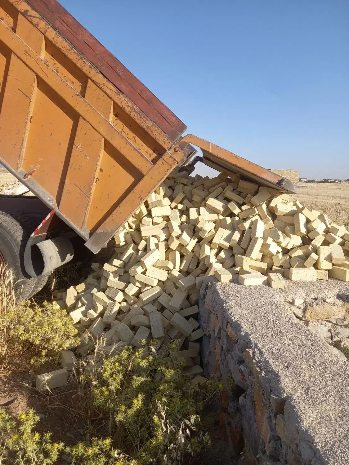 حمل و نقل اجر ماسه پوکه خاک|خدمات حمل و نقل|کرمانشاه, |دیوار