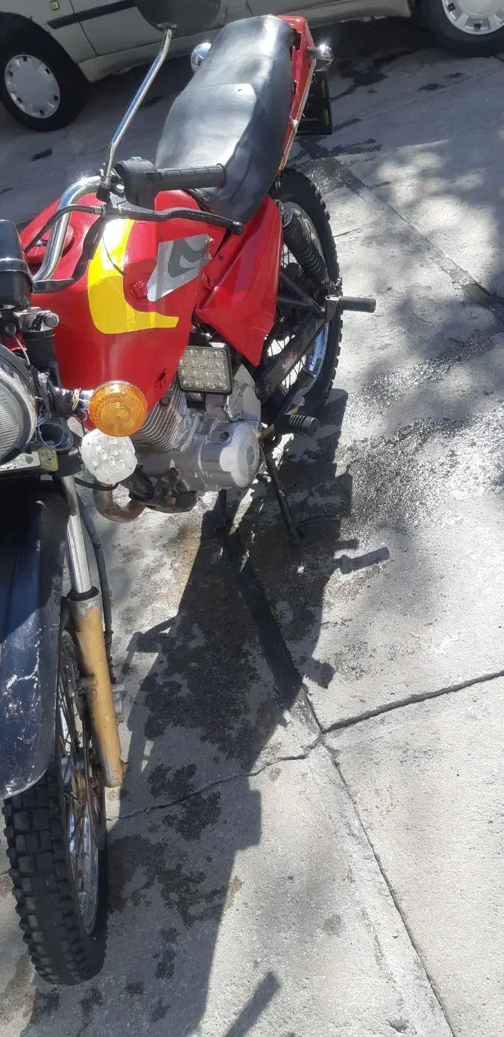 تریل شکاری ۱۵۰ وهندا پلاک ملی مدل بالا وپایین|موتورسیکلت|بروجرد, |دیوار