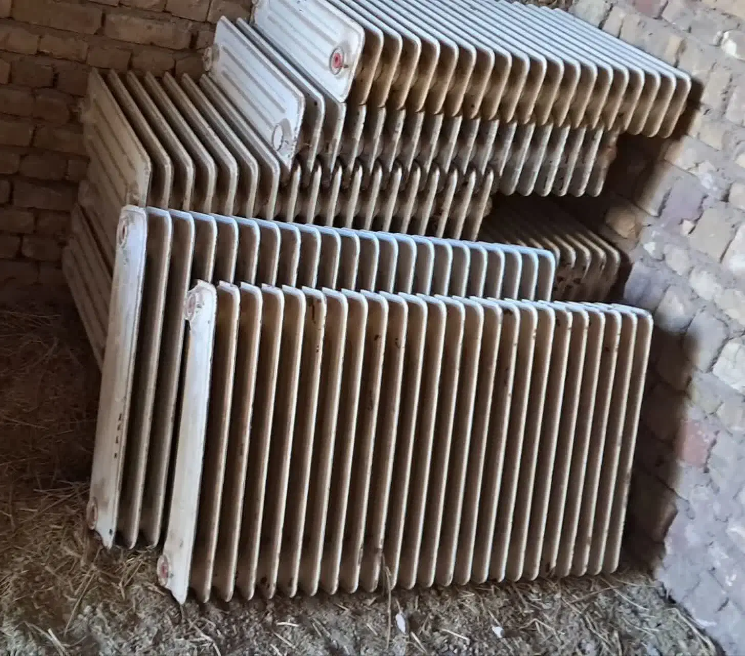 رادیاتور|آبگرمکن، پکیج، شوفاژ|اشکذر, |دیوار