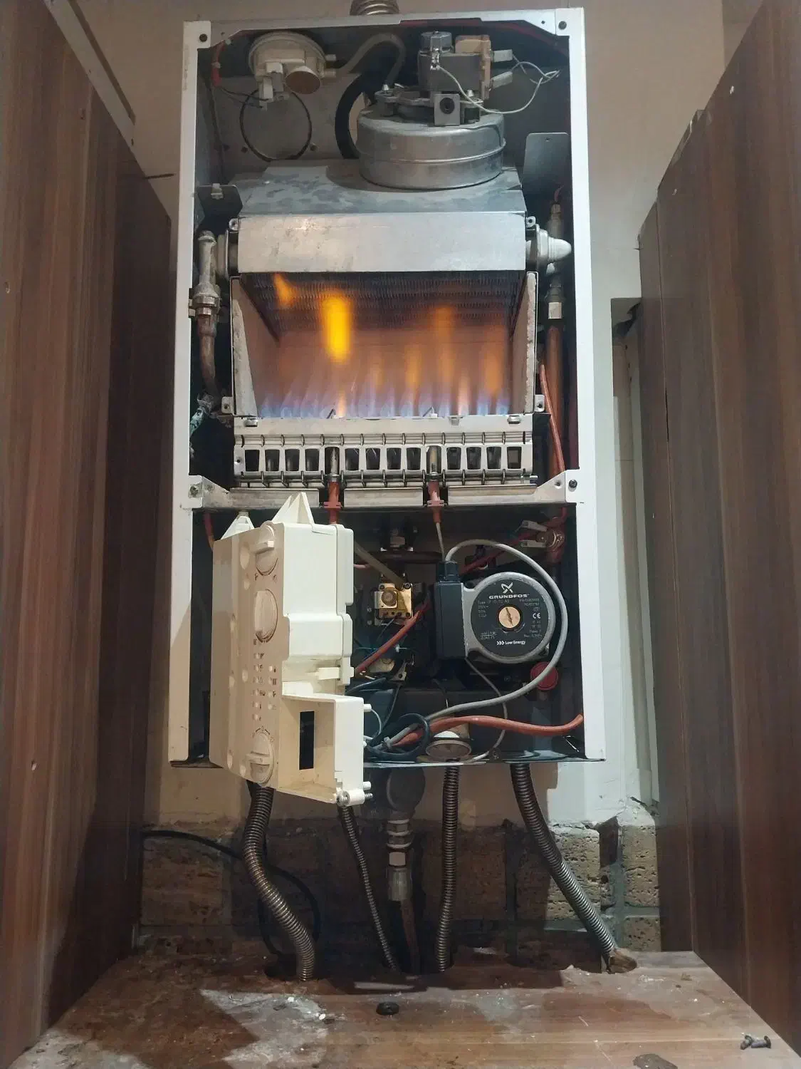 سرویس تعمیرات لوله‌کشی پکیج آبگرمکن بخاری کل مشهد|خدمات پیشه و مهارت|مشهد, طلاب|دیوار