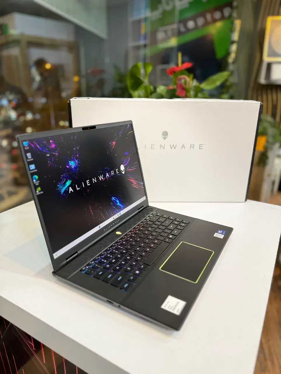 لپ‌تاپ خاص ALIENWARE M16 R2|رایانه همراه|شیراز, ملاصدرا|دیوار