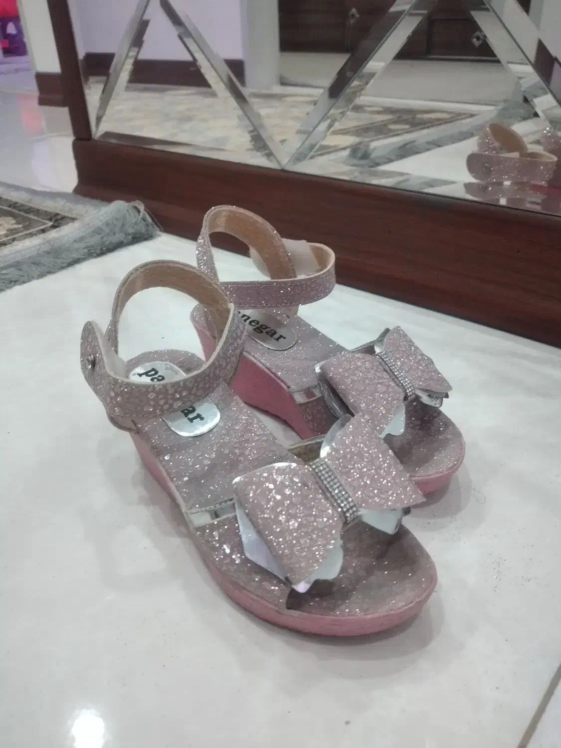 مجلسی بچگانه|کفش و لباس بچه|نسیمشهر, |دیوار