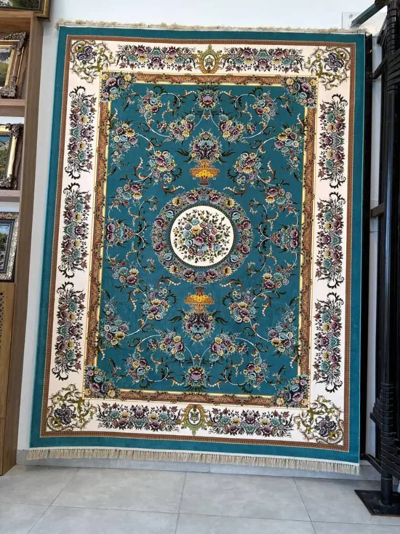 فرش ورساچه مدوسا ریزماهی طلاکوب وینیج و...|فرش|زنجان, |دیوار