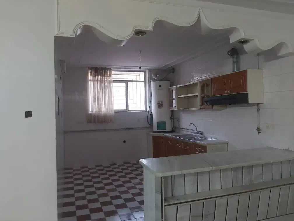 ویلای خیابان سعدی جنوبی 122متر جنوبی|اجارهٔ خانه و ویلا|شاهین‌شهر, سعدی جنوبی|دیوار