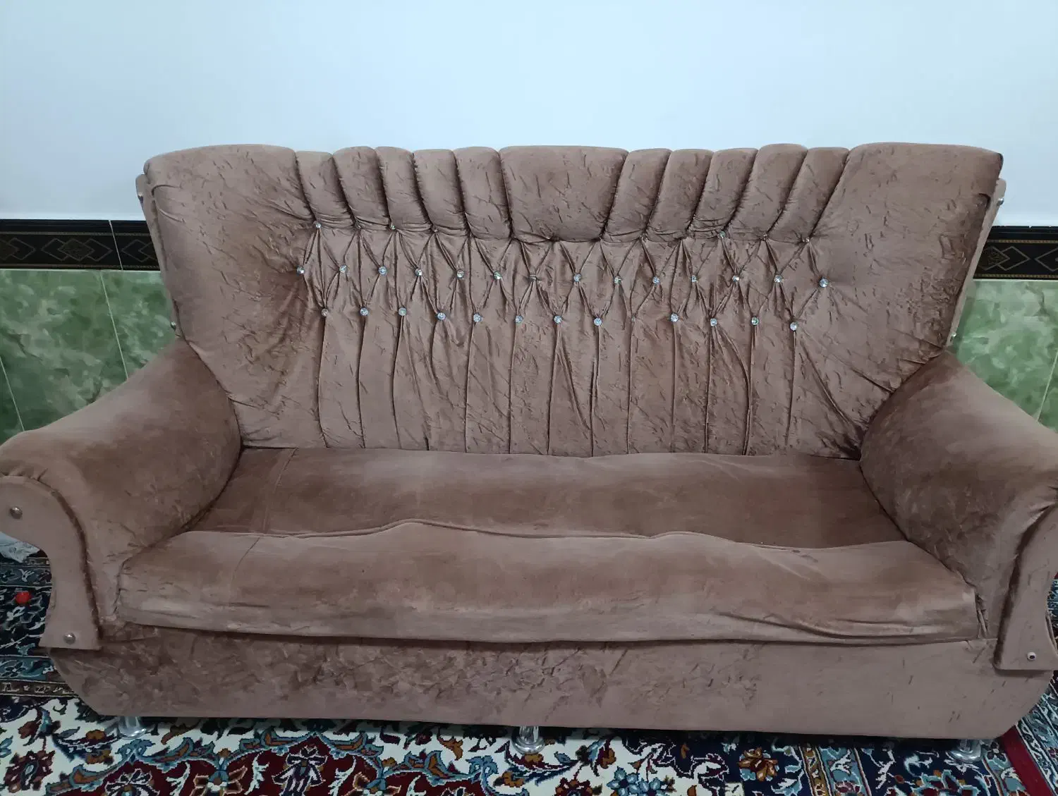 مبل هفت نفره|مبلمان خانگی و میز عسلی|قائن, |دیوار