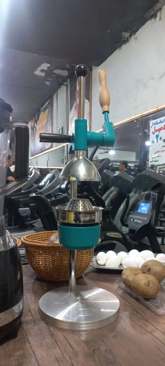 آبمیوهگیر انار پرتقال حرفه ای دستی|آبمیوهگیر و آبمرکباتگیر|تهران, امام حسین|دیوار