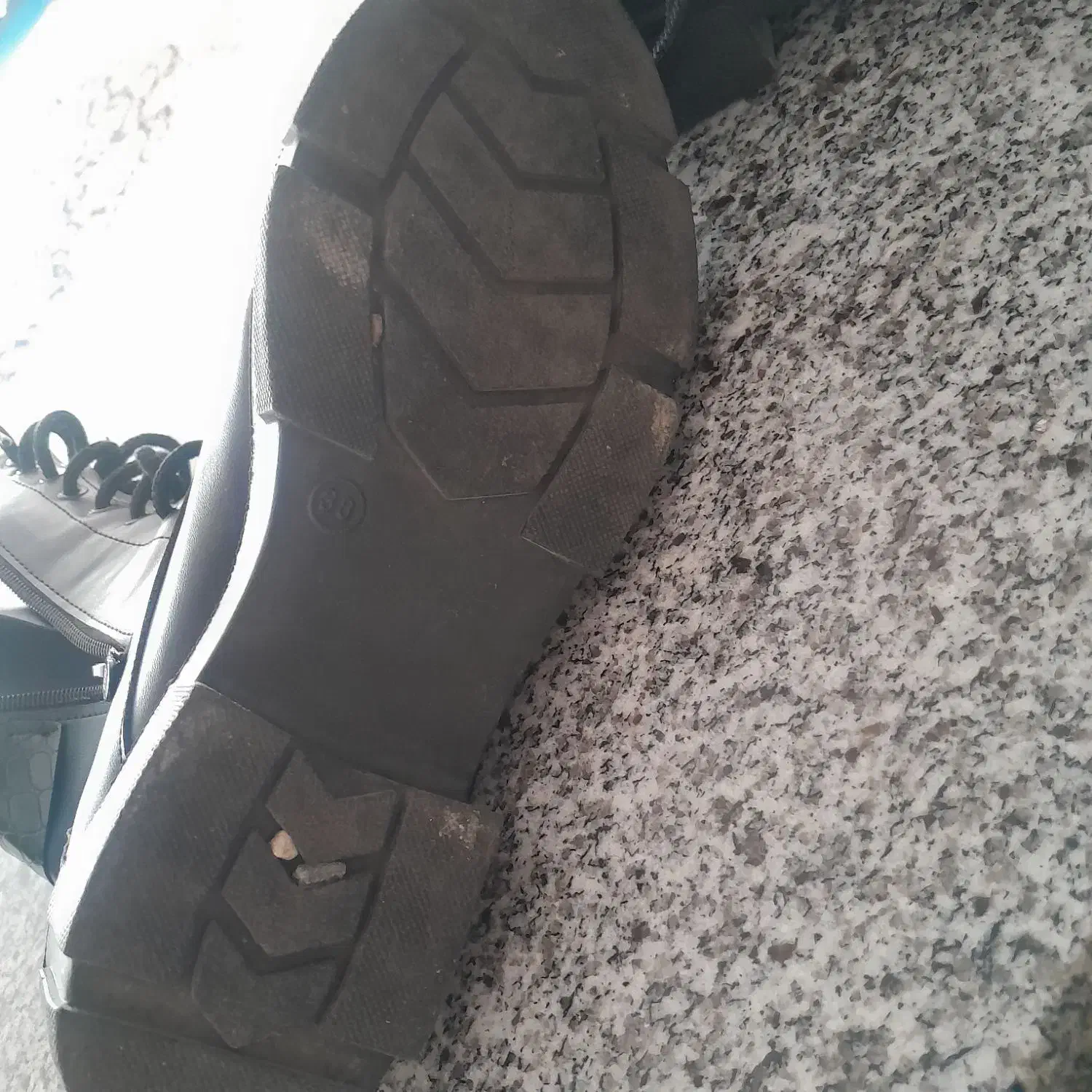 پوتین نو|کیف، کفش، کمربند|فسا, |دیوار