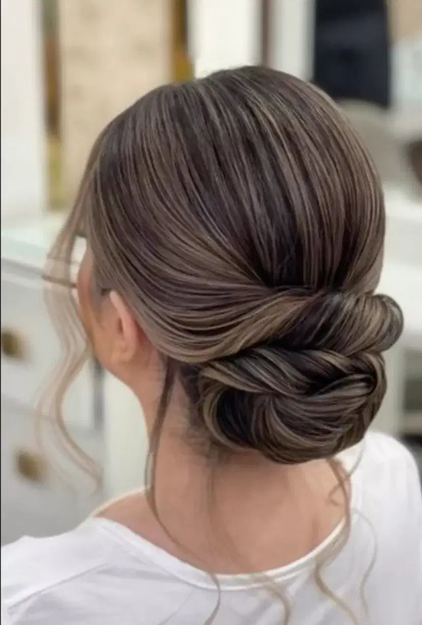 رنگ کار ،مژه کار و شینیون کار حرفه ای|استخدام درمانی، زیبایی، بهداشتی|همدان, |دیوار