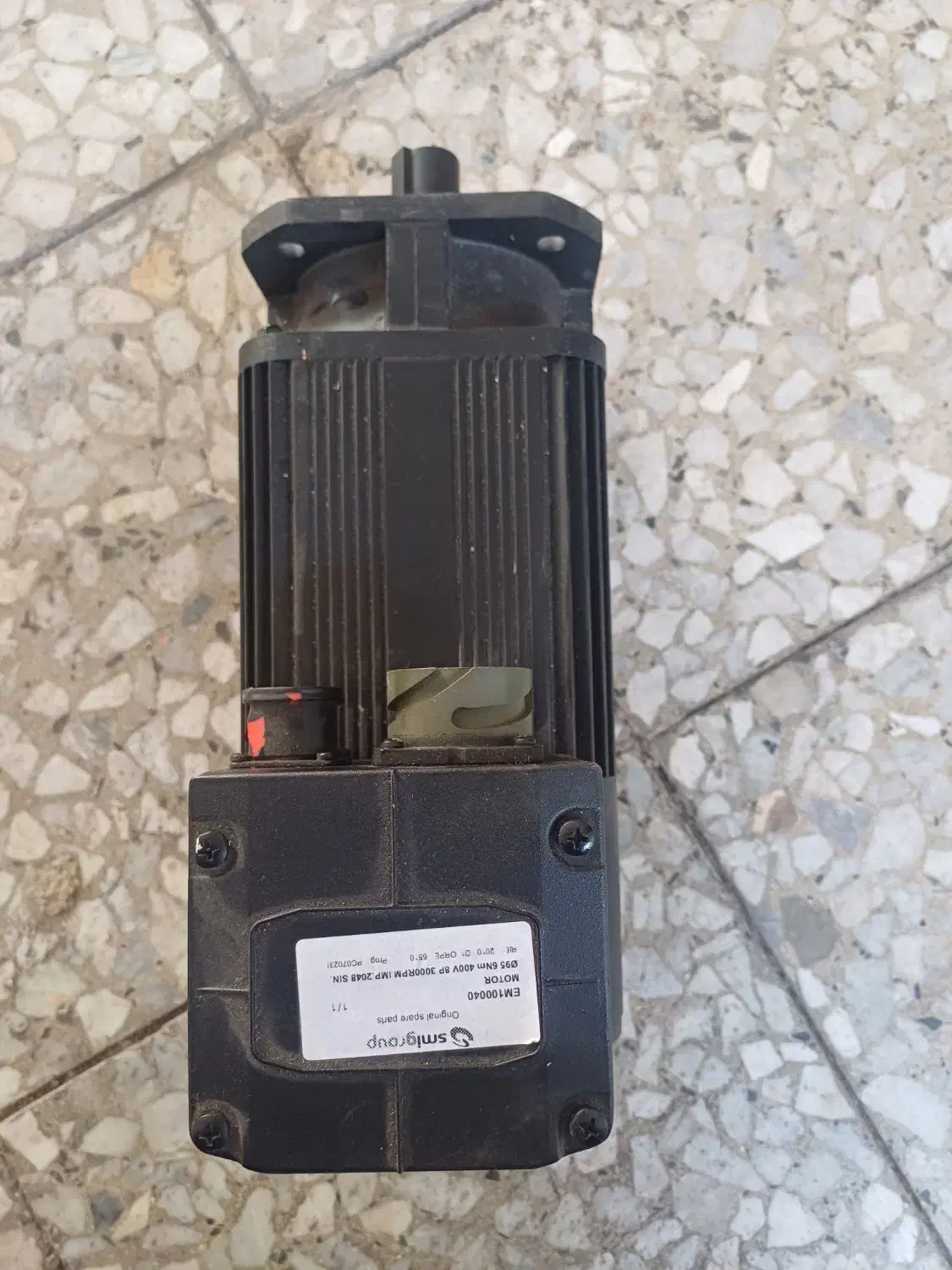 سرور|ماشین‌آلات صنعتی|رشت, بیجارپس|دیوار