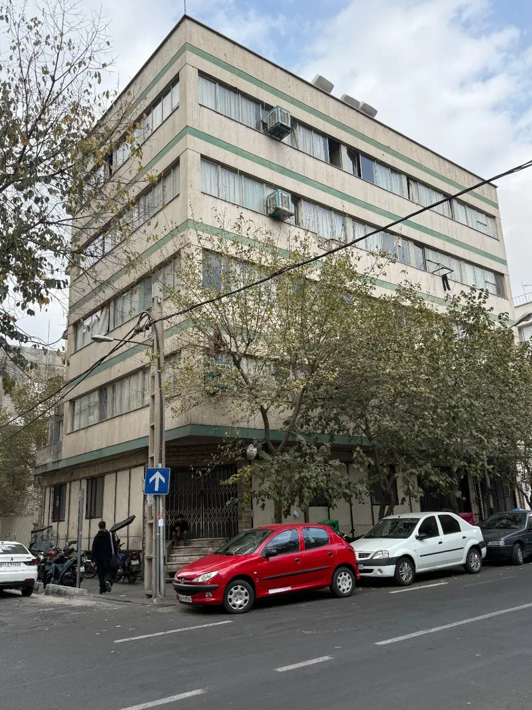 فروش ملک با موقعیت اداری تجاری ۵ طبقه|فروش دفتر کار، اتاق اداری، مطب|تهران, فلسطین (میدان انقلاب)|دیوار