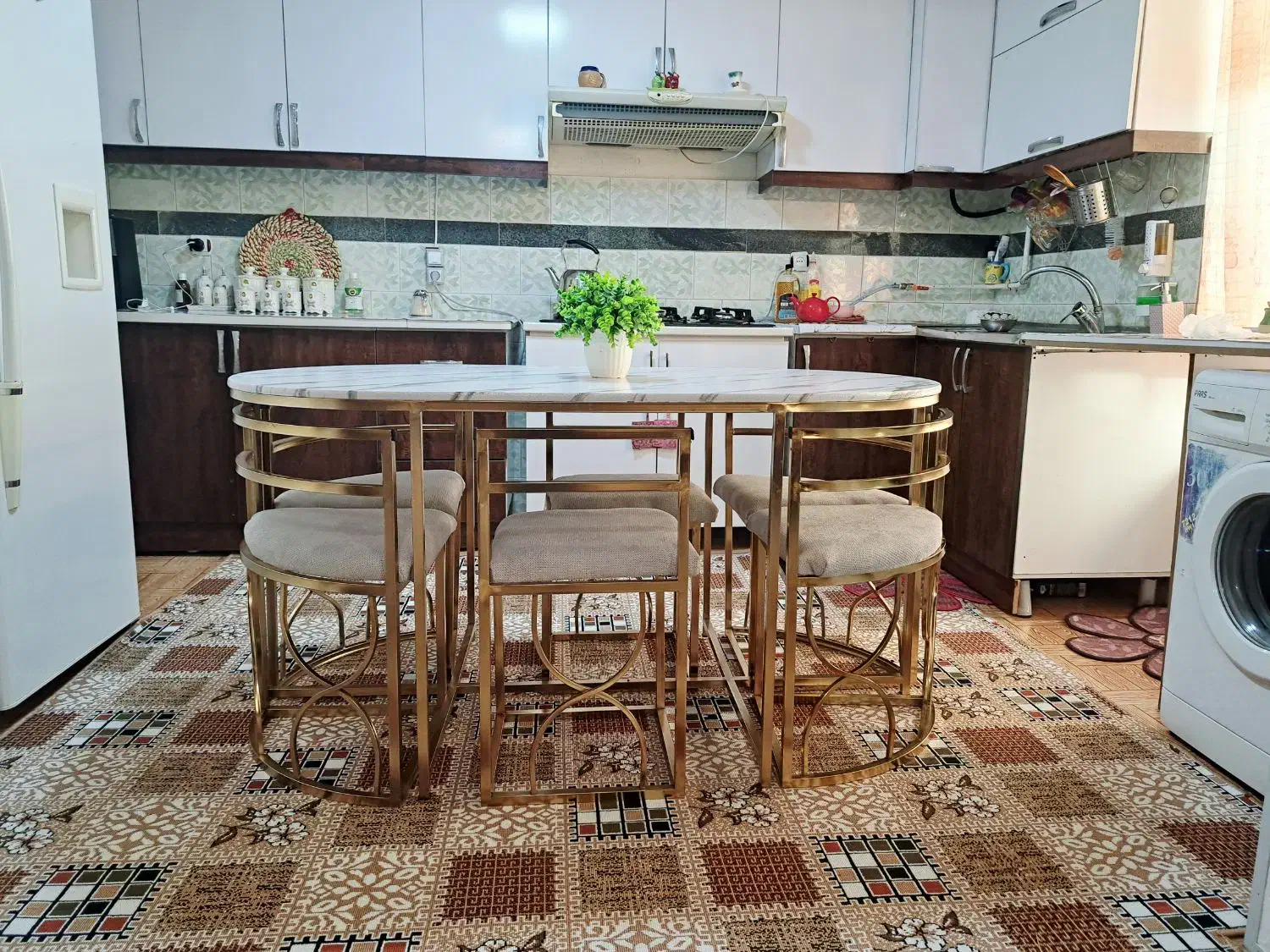 میز نهارخوری کم جا پایه استیل.|میز و صندلی غذاخوری|محمدیه-قزوین, |دیوار