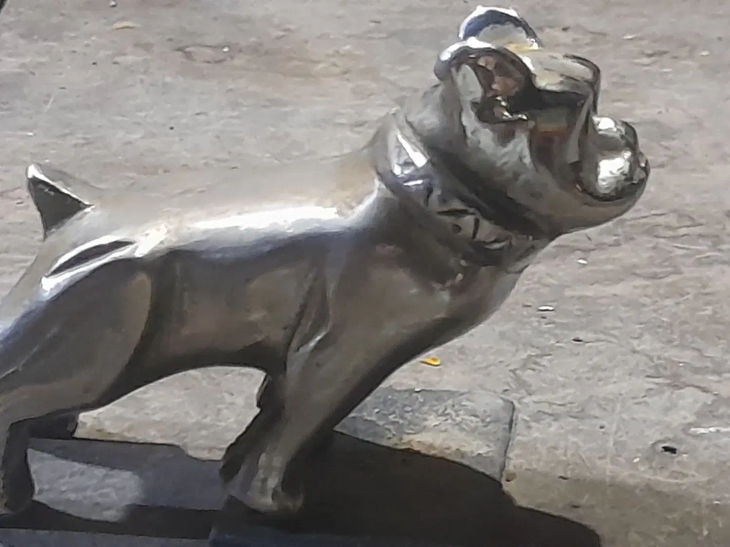 فقط ماک دارای قدیم قدر این ماک رو میدونن|مجسمه، تندیس، ماکت|اقلید, |دیوار