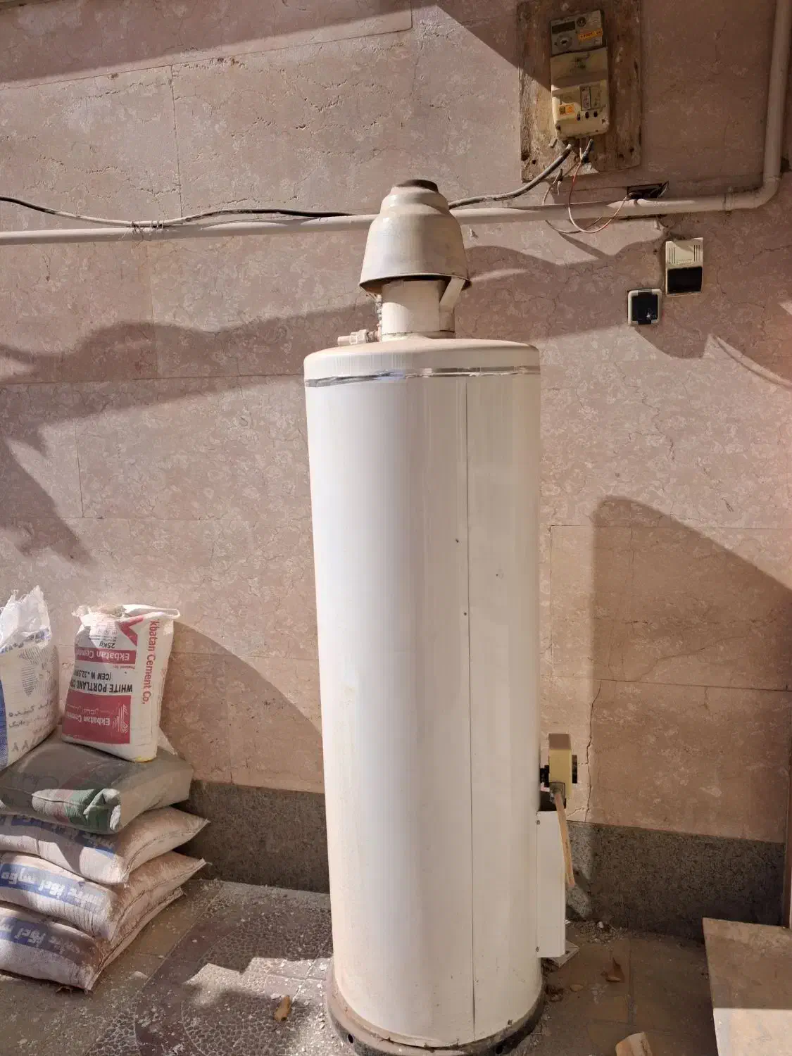 ابگرمکن زمینی کاملا سالم تضمینی|آبگرمکن، پکیج، شوفاژ|دهگلان, |دیوار