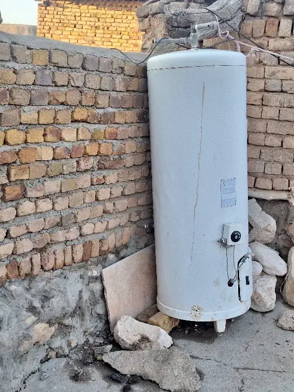 ابگرمکن زمینی گازی درحد قابل استفاده|آبگرمکن، پکیج، شوفاژ|قیدار, |دیوار