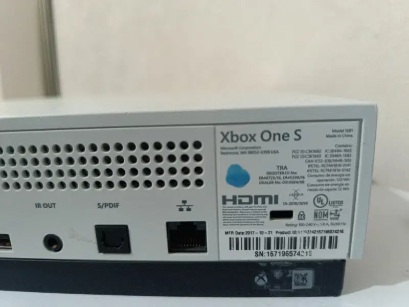 xbox One s|کنسول، بازی ویدئویی و آنلاین|پرند, فاز ۵|دیوار