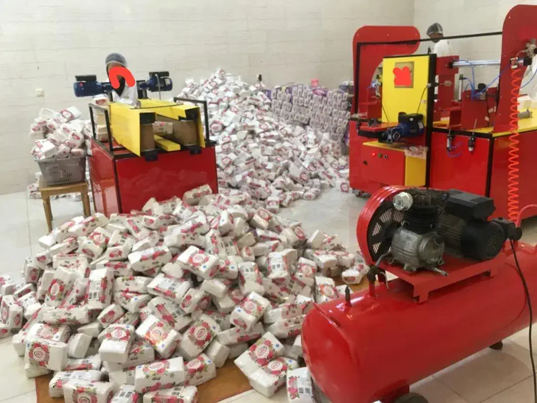 دستمال کاغذی جعبه‌ای|مواد شوینده و دستمال کاغذی|شیروان (خراسان), |دیوار