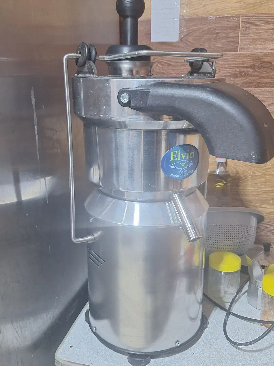 آبمیوه گیری ۳ اسب|آبمیوه‌گیر و آب‌مرکبات‌گیر|محمدشهر, محمدشهر|دیوار