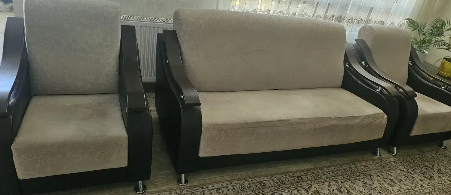 مبل راحتی ۷ نفره با میز وسط|مبلمان خانگی و میز عسلی|قزوین, |دیوار