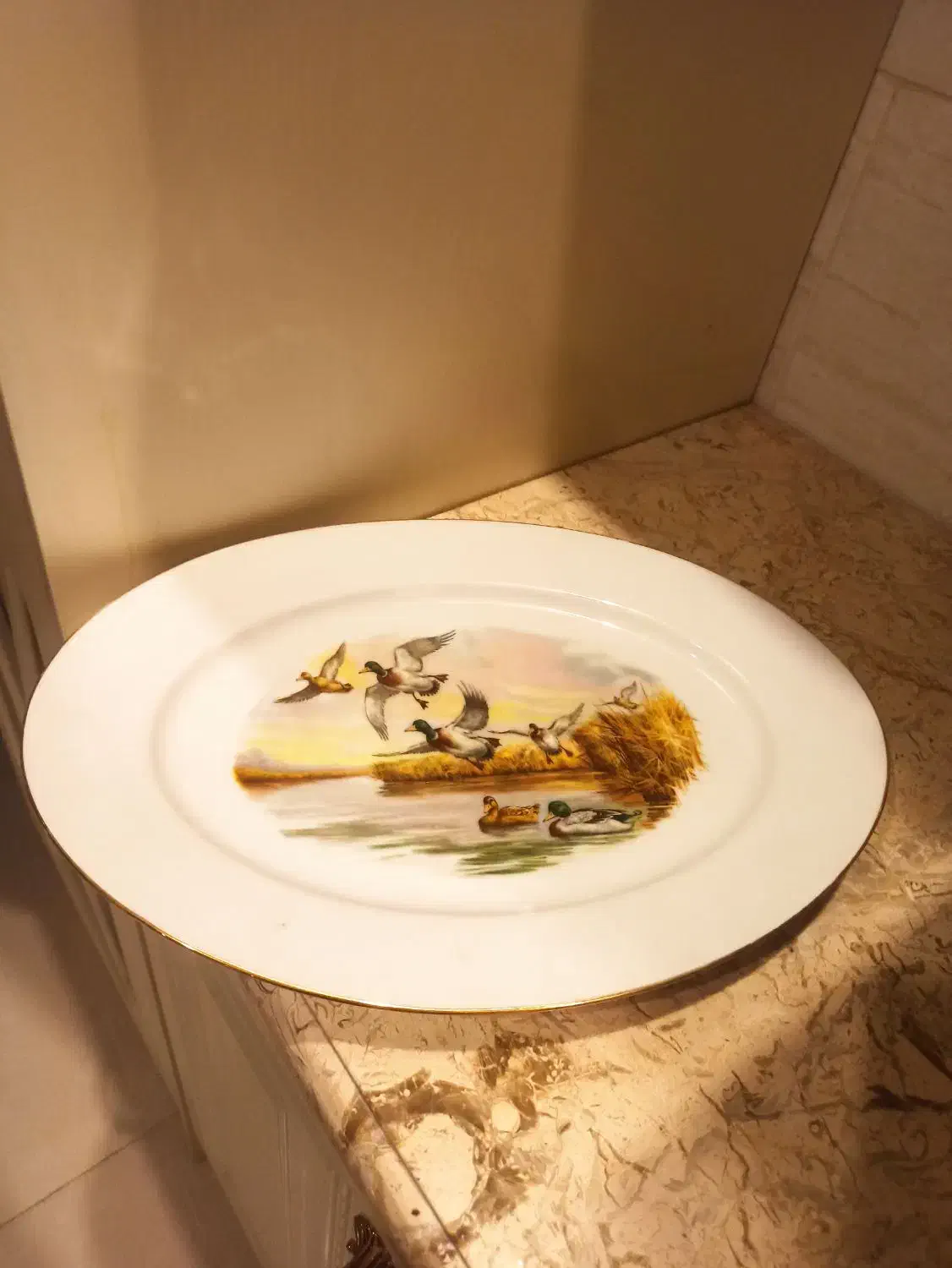 دیس قدیمی نو|کلکسیون اشیاء عتیقه|قم, سالاریه|دیوار