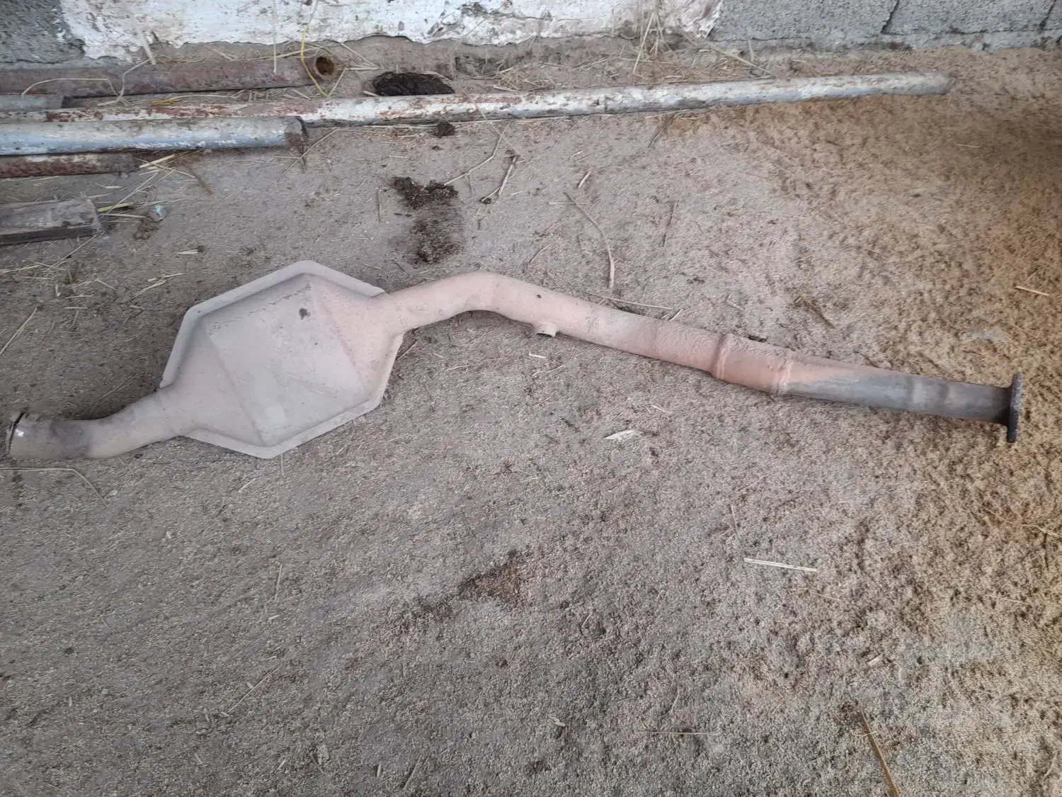 کاتالیزور پیکان وانت|قطعات یدکی و لوازم جانبی|طاهرگوراب, |دیوار