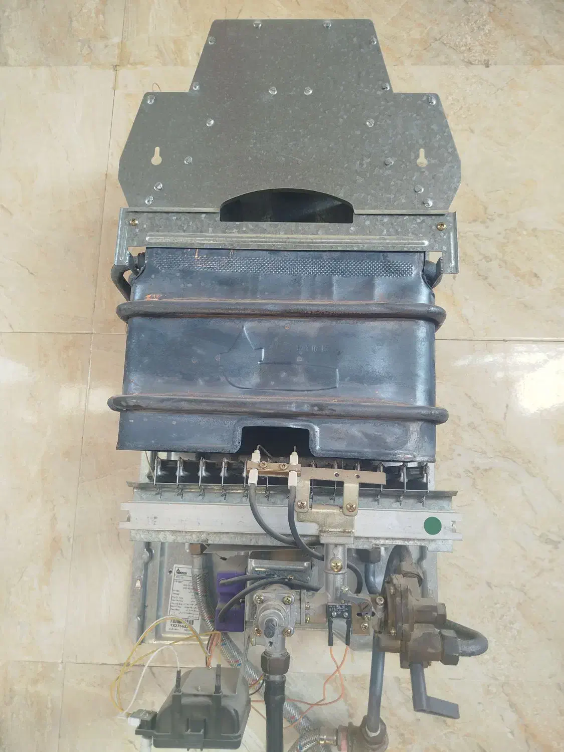 نصب و تعمیرات انواع آبگرمکن ولوله کشی|خدمات پیشه و مهارت|مسجد سلیمان, |دیوار