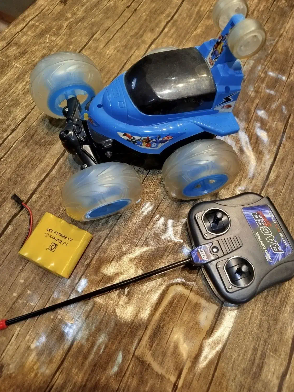 فقط باتری ضعیف است همه چی سالم.|اسباببازی بچه|تهران, ایرانشهر|دیوار