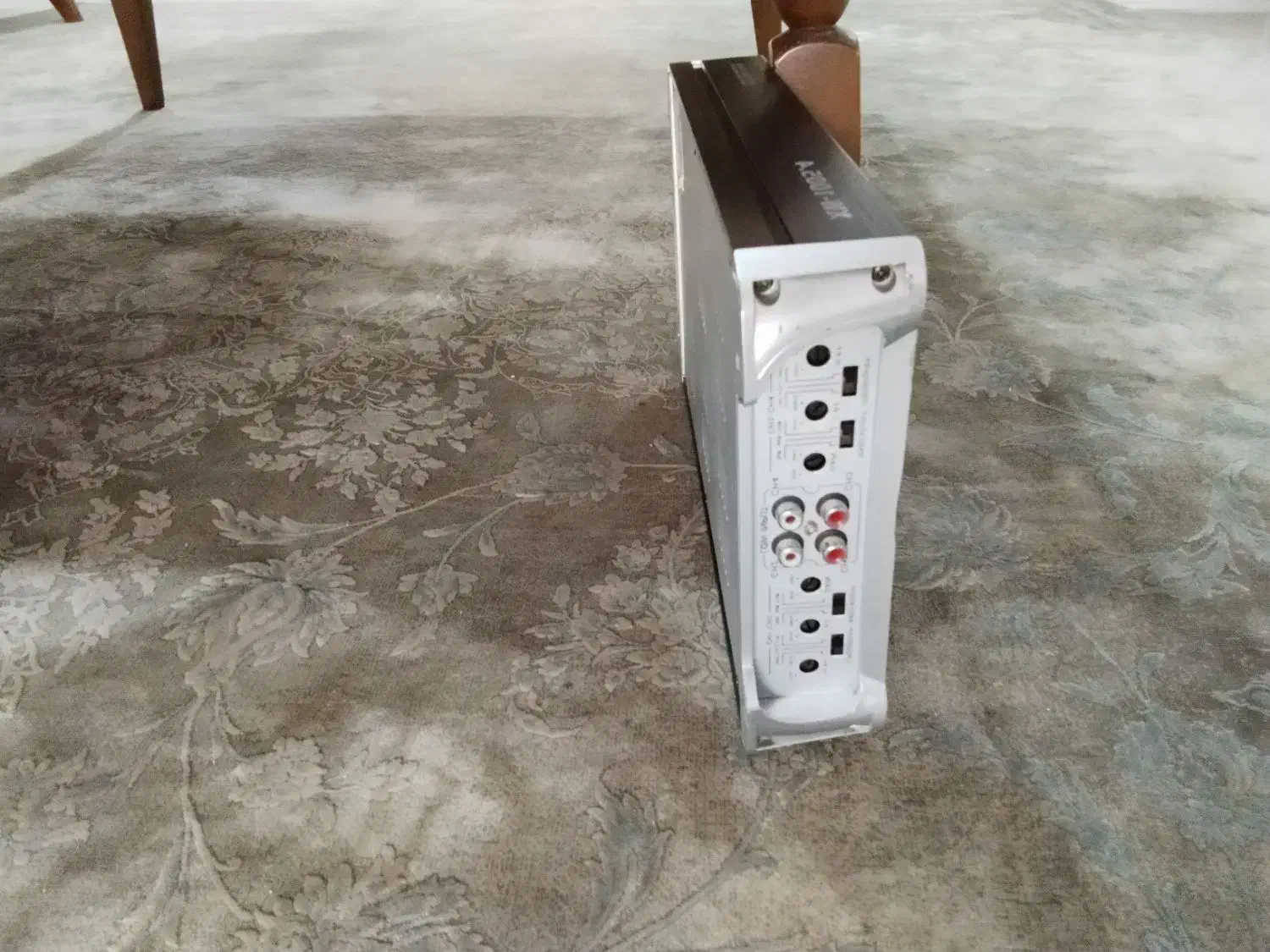 امپیلی|صوتی و تصویری|بهارستان, |دیوار