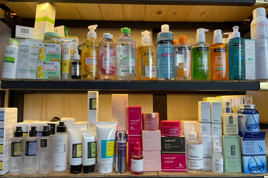 محصولات بهداشتی|آرایشی، بهداشتی، درمانی|شیراز, اصلاحنژاد|دیوار