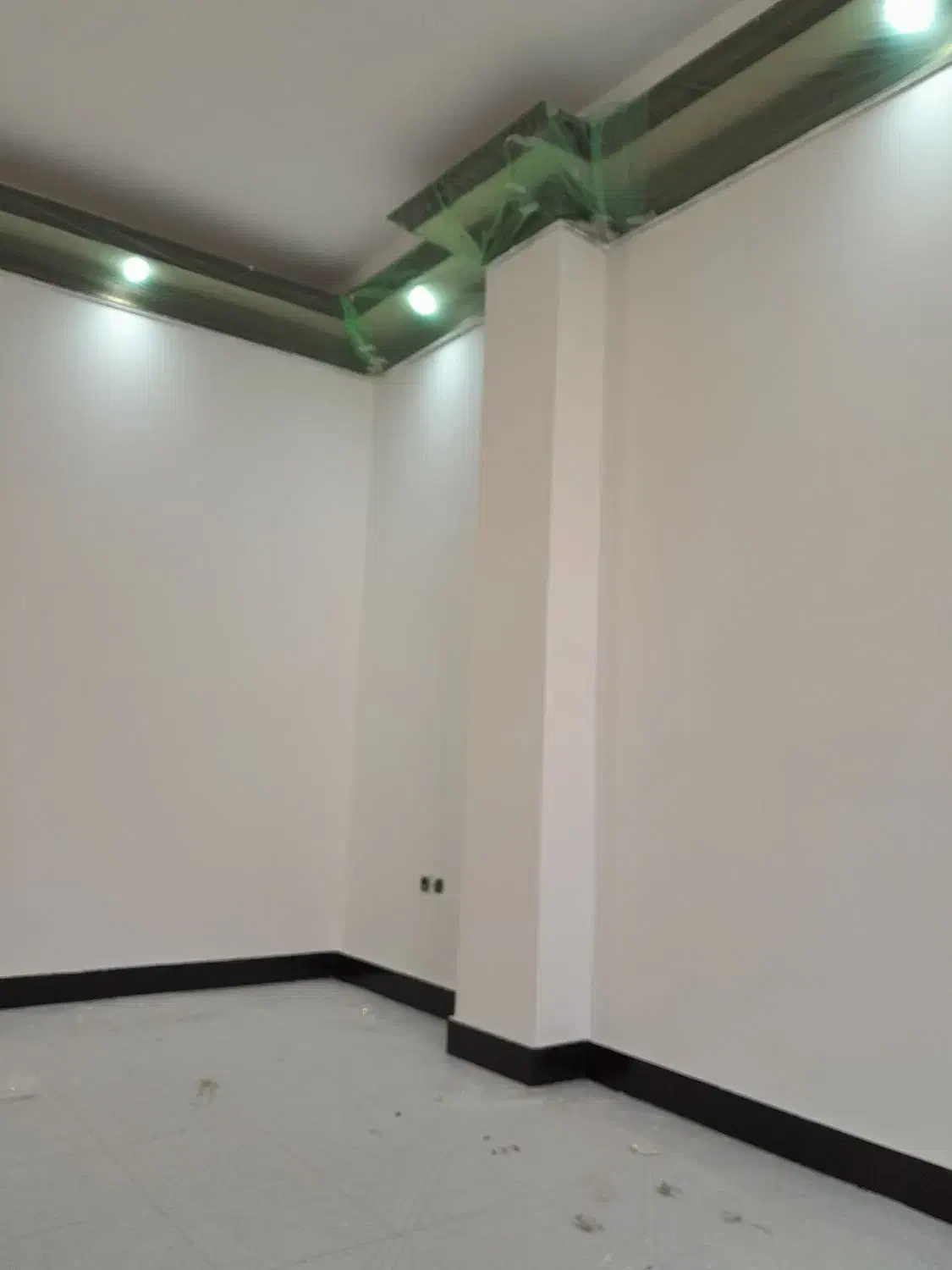 نقاشی ساختمان|خدمات پیشه و مهارت|آبیک, |دیوار