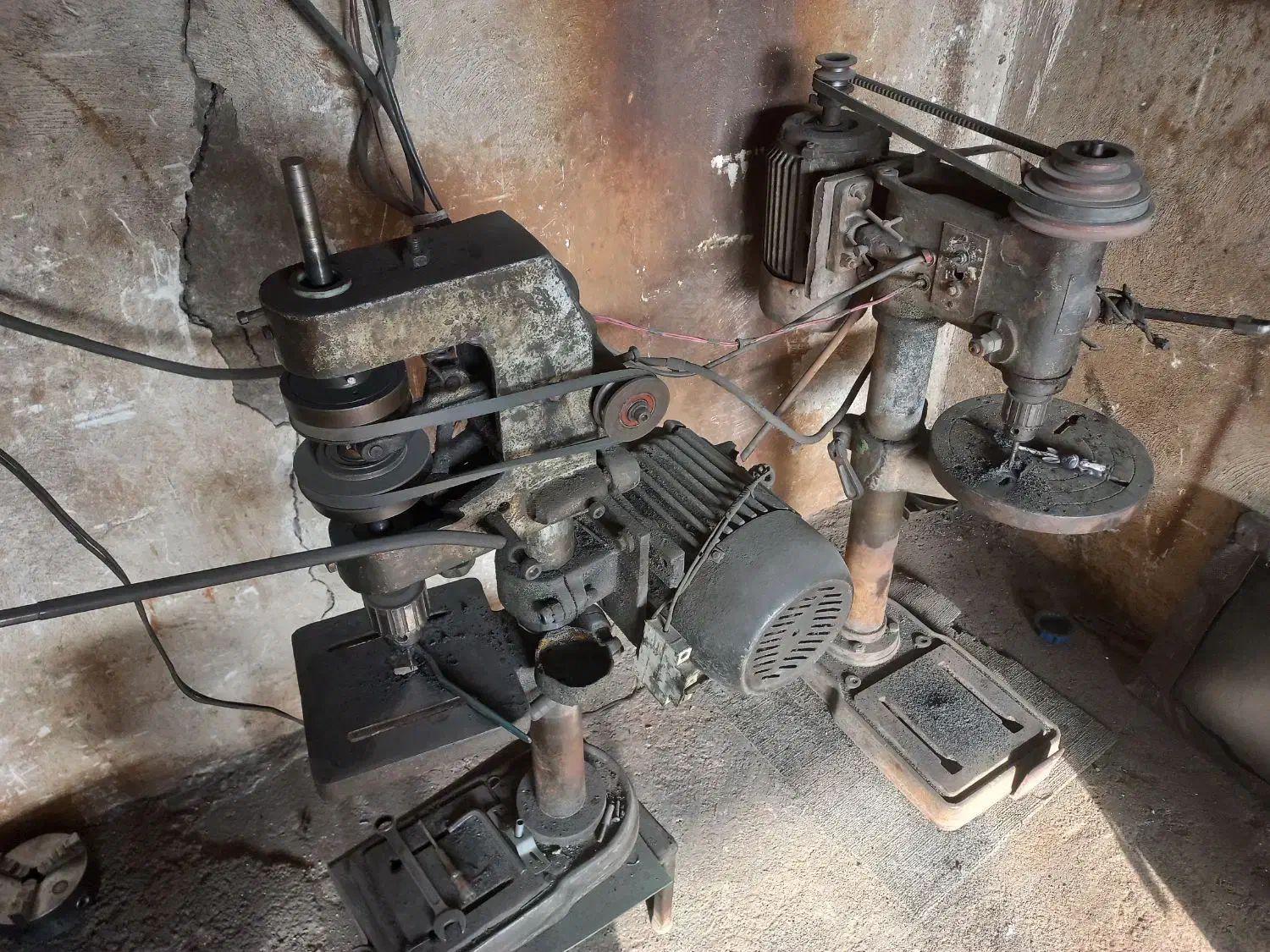 یک عدد دستگاه تراش ژاپنی و سه تا دریل|ماشینآلات صنعتی|پاکدشت, خاتون آباد|دیوار