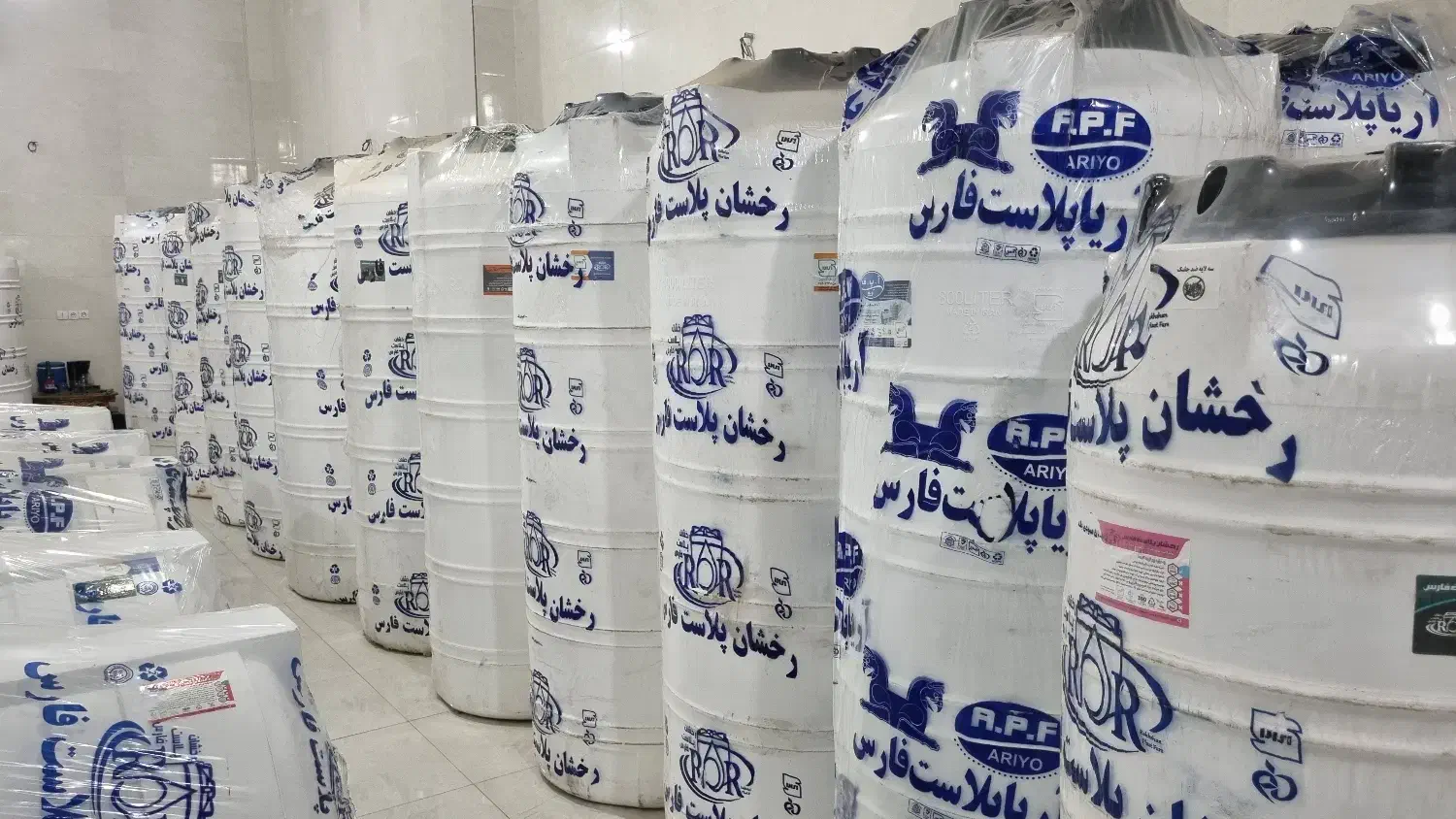 مخزن ۲۰۰۰لیتری مکعبی /خانه آب|مصالح و تجهیزات ساختمان|ملارد, |دیوار