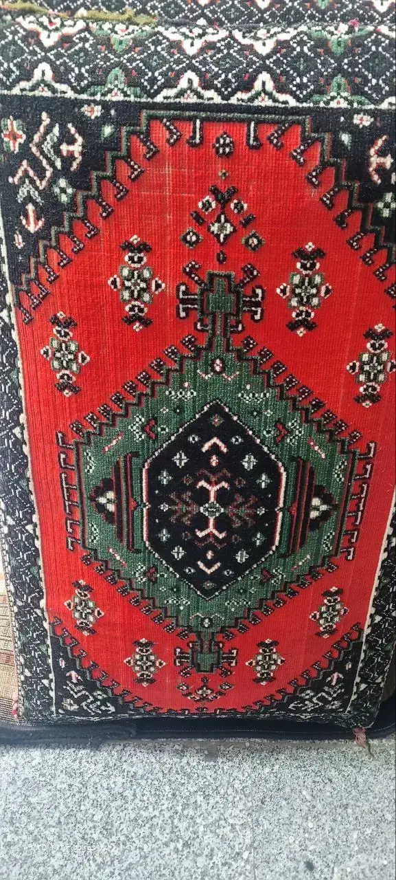 پشتی و زیلو|پشتی|قم, پردیسان|دیوار