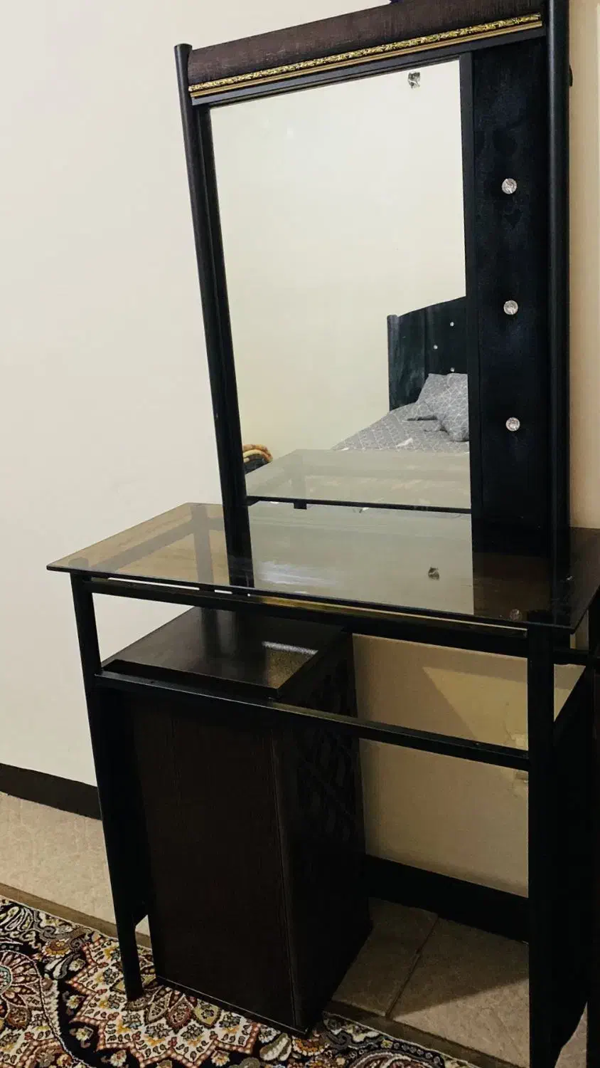 سرویس خواب|تخت و سرویس خواب|چمران, |دیوار