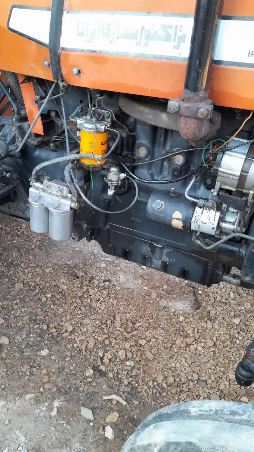 تراکتور ۲۸۵ مدل ۸۱|خودرو سنگین|نورآباد, |دیوار