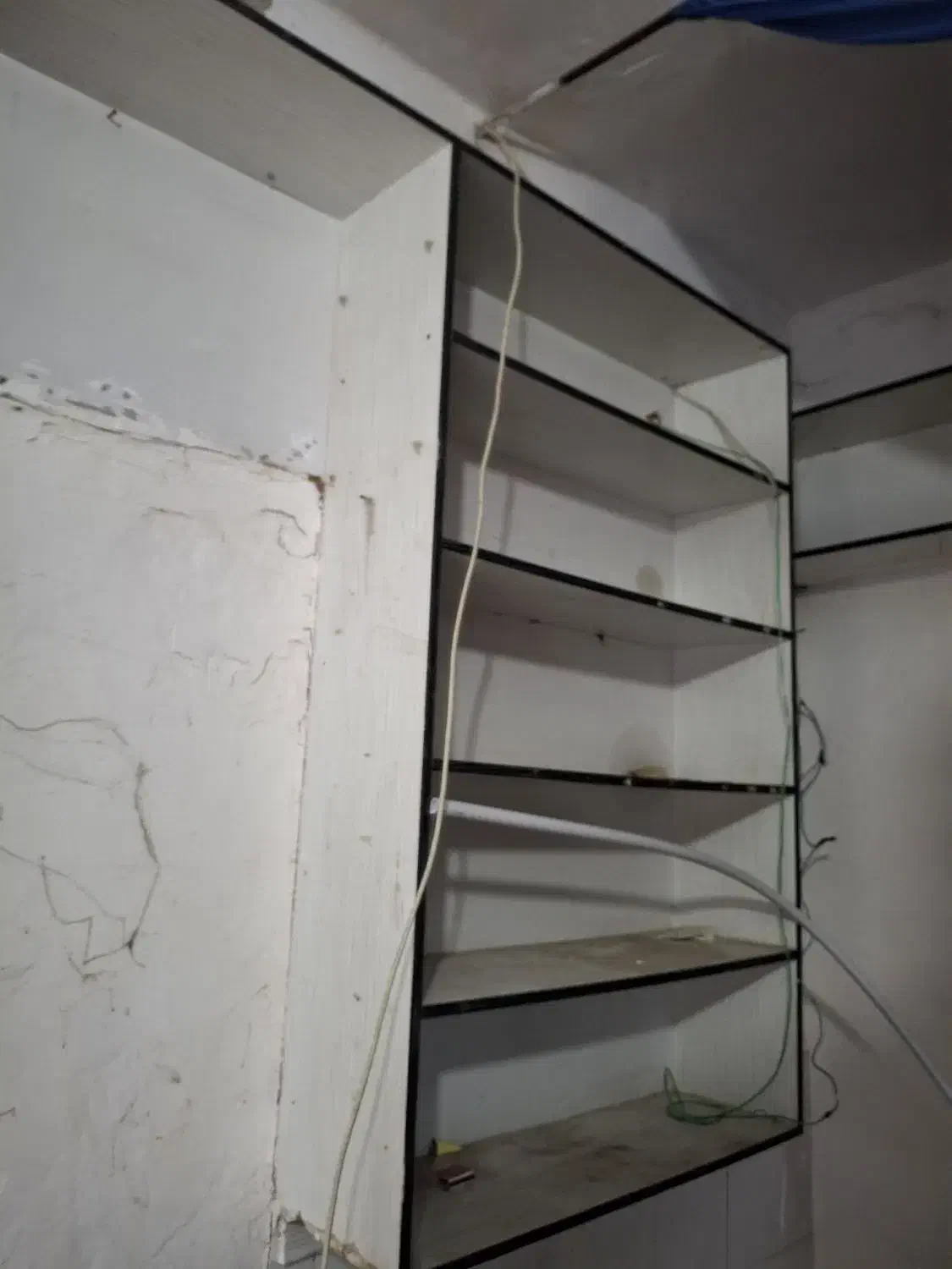 شلف و قفسه ی دیواری ام دی اف مغازه|کتابخانه، شلف، قفسههای دیواری|رشت, پسیخان|دیوار