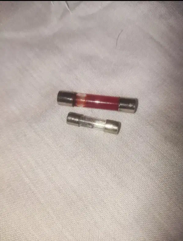 جیوه|آرایشی، بهداشتی، درمانی|شیراز, کفترک|دیوار