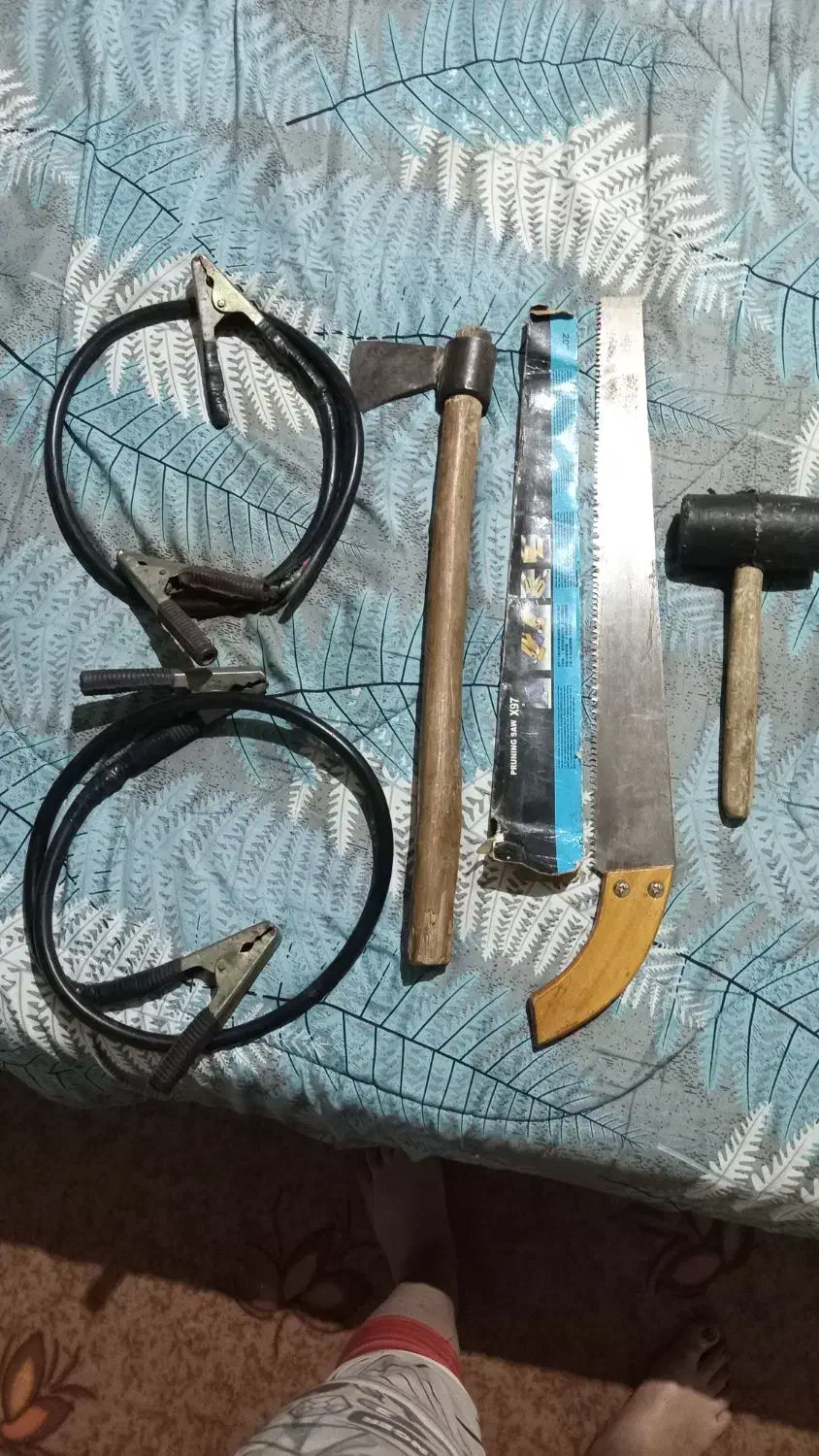 تبر قدیمی|کوهنوردی و کمپینگ|ملارد, |دیوار