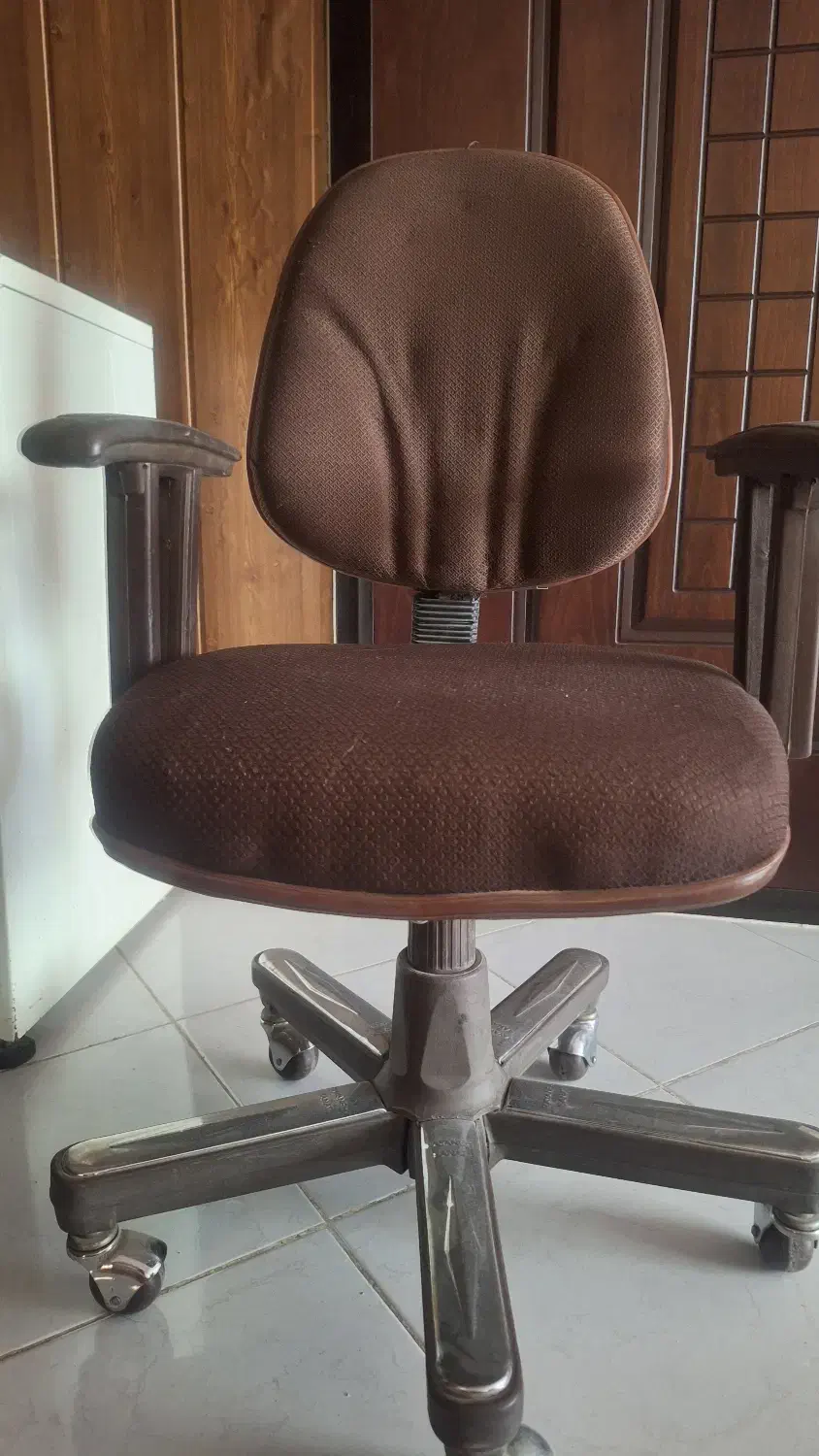 صندلی|دفتر کار|مشهد, هنرستان|دیوار