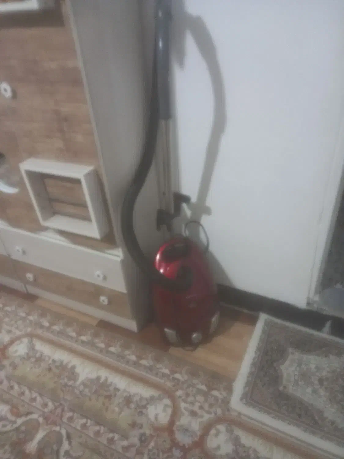 جاروبرقی|جاروبرقی، جارو شارژی، بخارشو|خزل, |دیوار