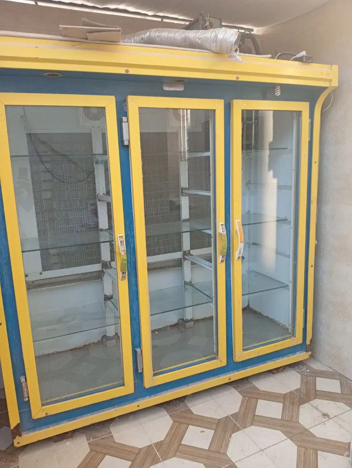 یخچال ویترینی فروشگاهی خورموج|فروشگاه و مغازه|خورموج, |دیوار