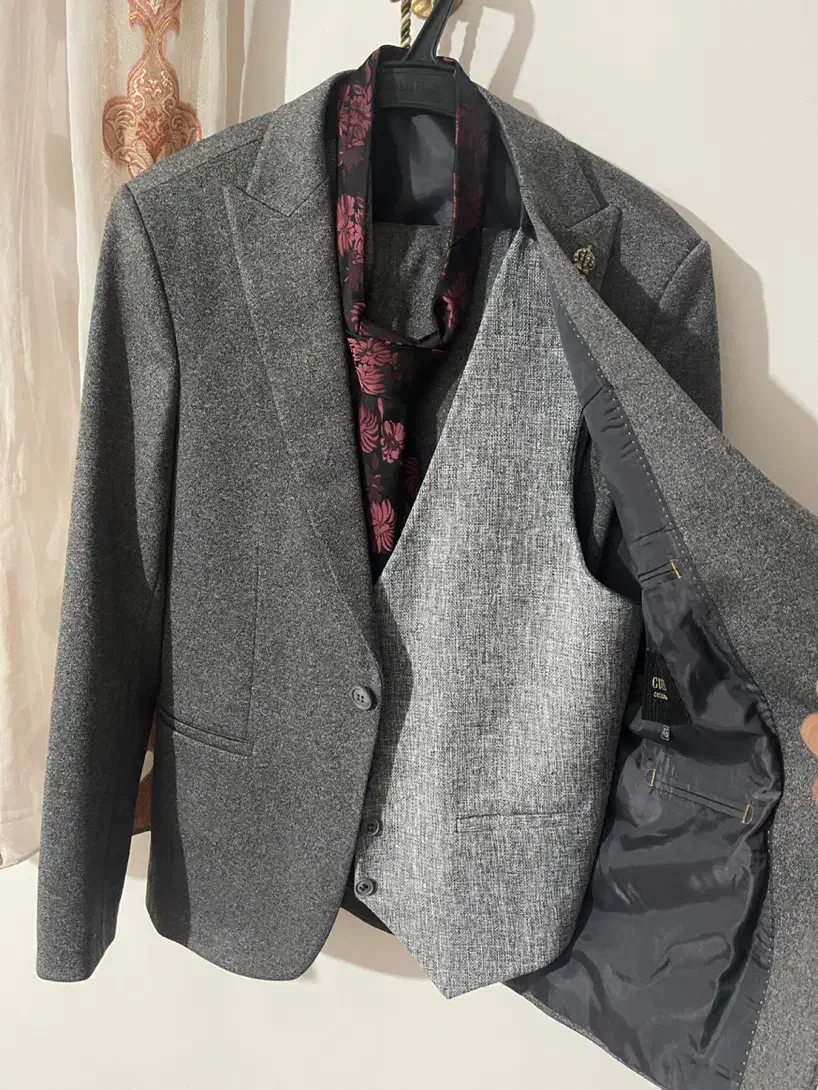 کتوشلوار|لباس|مهاباد (آذربایجان غربی), |دیوار