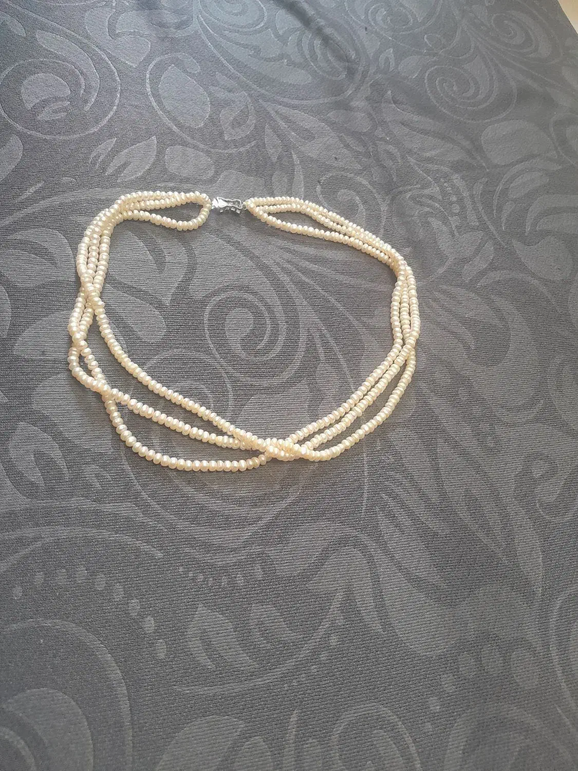 گردنبند مروارید|جواهرات|رشت, پل تالشان|دیوار