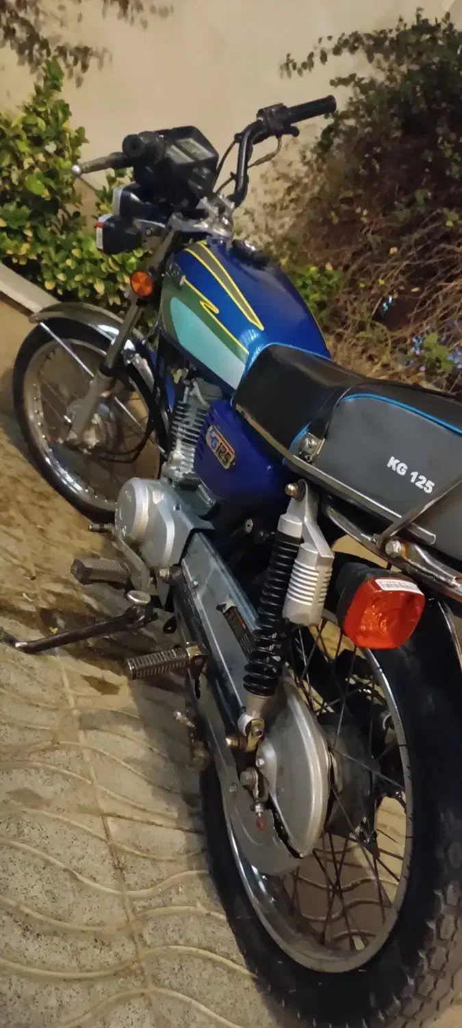 هندا موتور در حد خشک عین موتورهای ترکیده دیوار نیس|موتورسیکلت|اراک, |دیوار